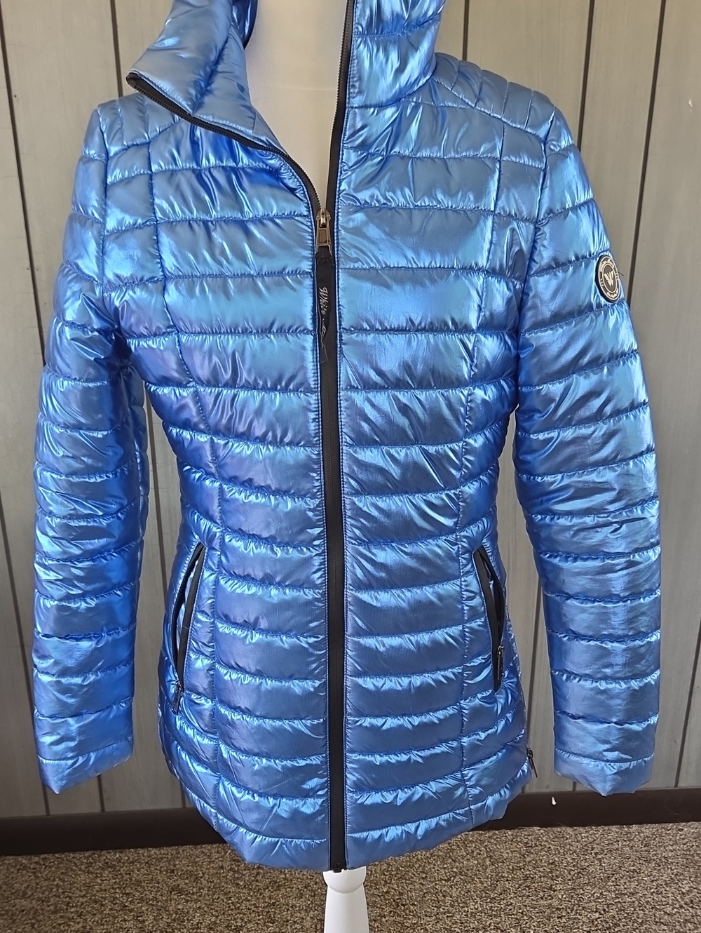 White Mark Metallic Blue Quilted Puffer Jacket
